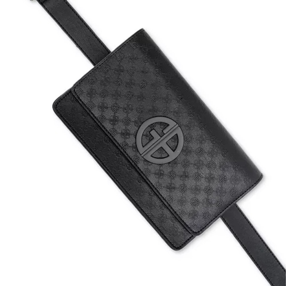 BEAUTIFUL Giani Bernini
Buckle Logo Fanny Pack. BRAND NEW - Picture 7 of 13